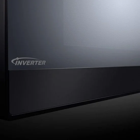 Panasonic Solo Microwave 32L/1000W - Black